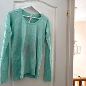 Swiftly long sleeve beautiful mint color size 10